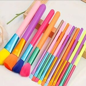 Colorful Rainbow Makeup Brush Set - Multicolor